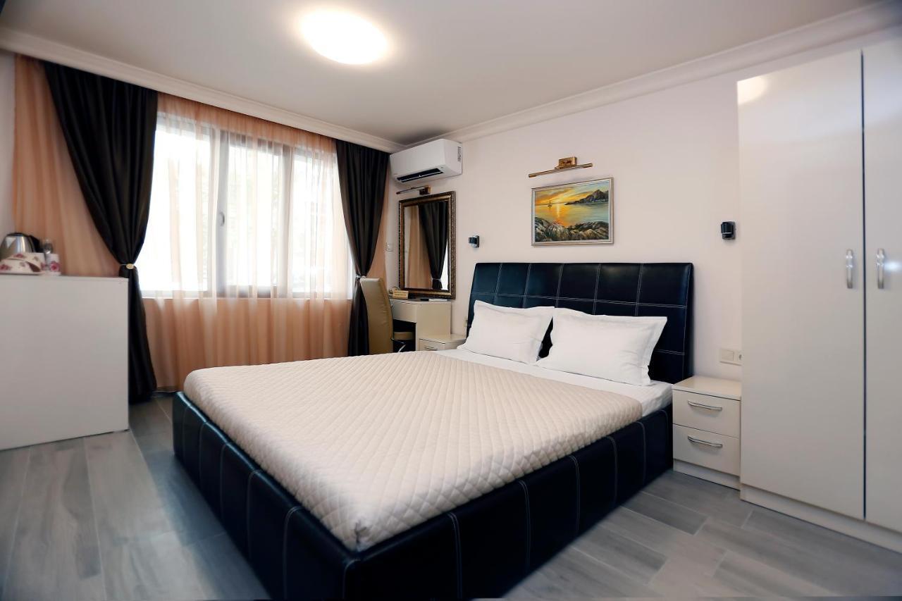 Deluxe 2 Studios City Center Burgas Esterno foto