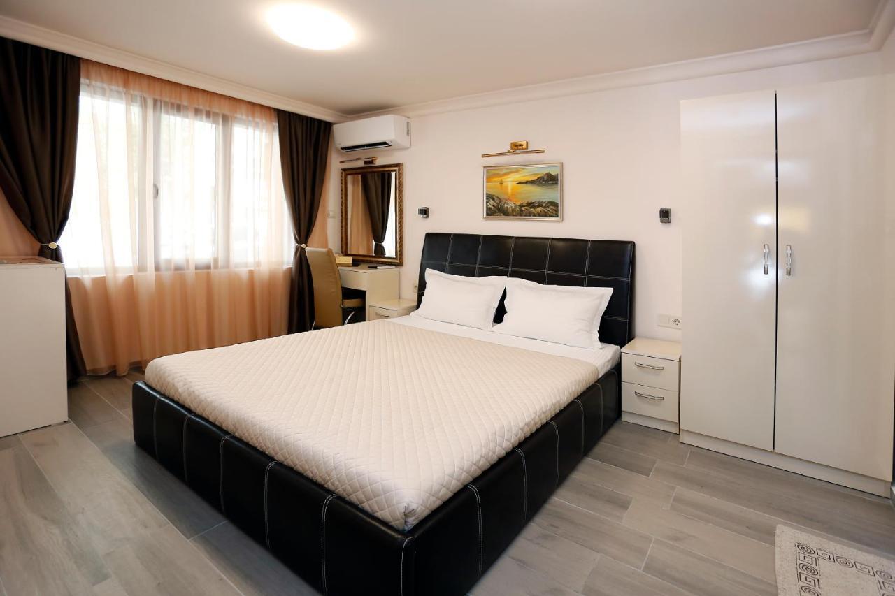 Deluxe 2 Studios City Center Burgas Esterno foto